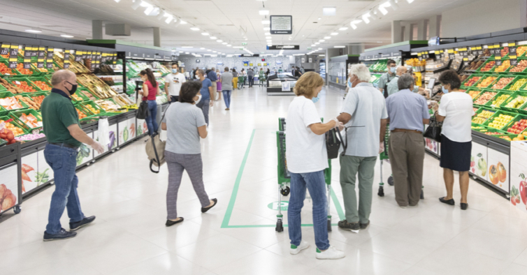 Cliente vai pela primeira vez a um Mercadona à hora de abertura e fica