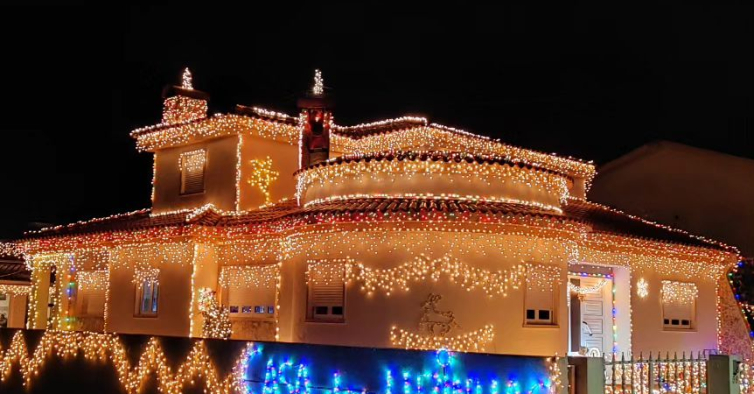 Casa Das Luzinhas A Moradia Mais Iluminada De Aveiro Tem Mil