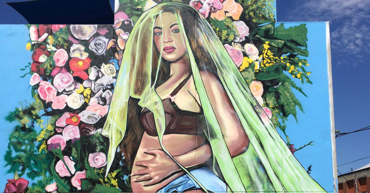 Ja Ha Um Mural Na Australia Com A Famosa Foto De Beyonce Gravida