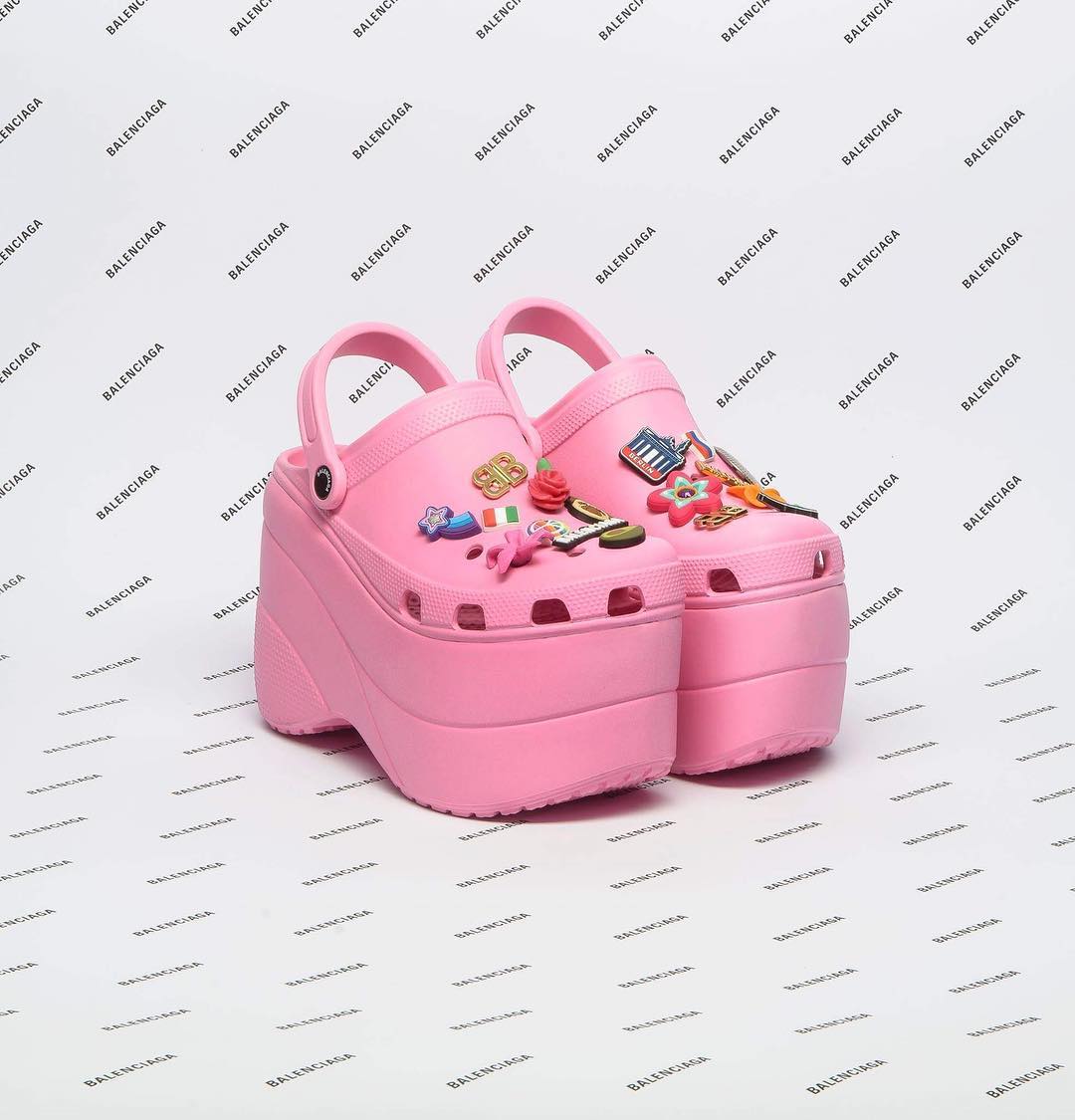 crocs