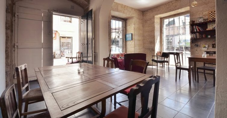 Cafe tati