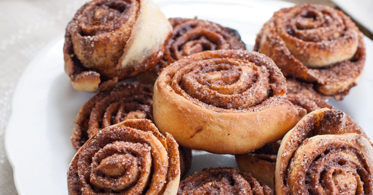 Doce Perfeição: Descubra a receita de cinnamon roll (rolo de