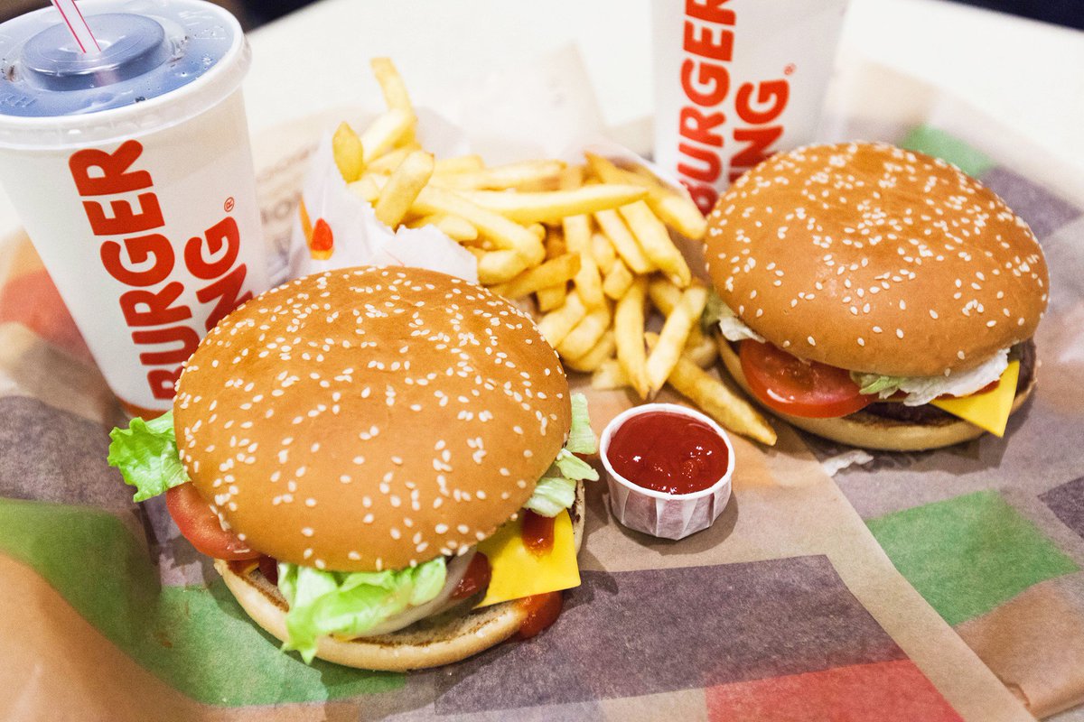 Hambúrguer de graça no @burgerkingbr 🍔 🔥 Nesse dia 28/10 das 11h às