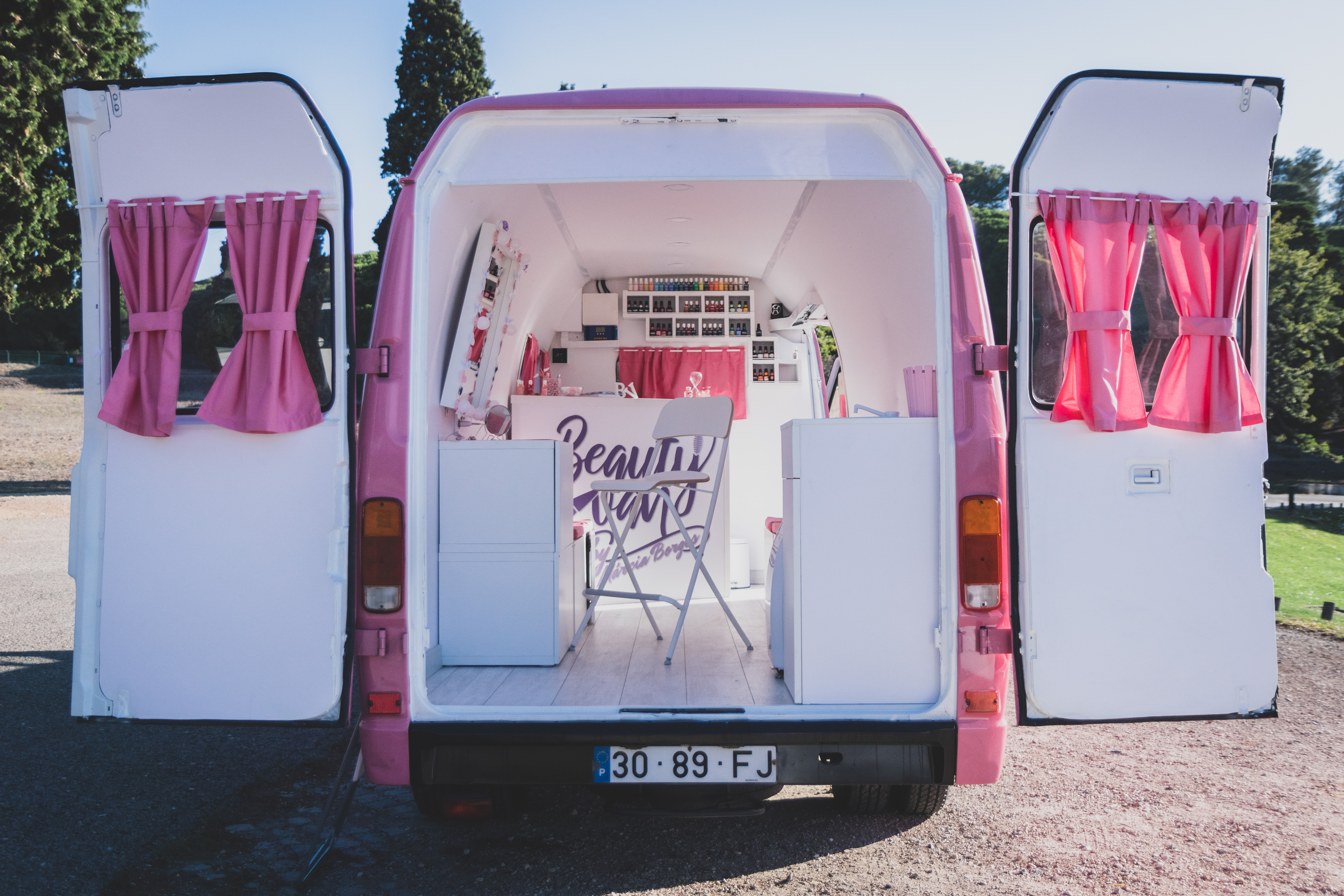 beauty van