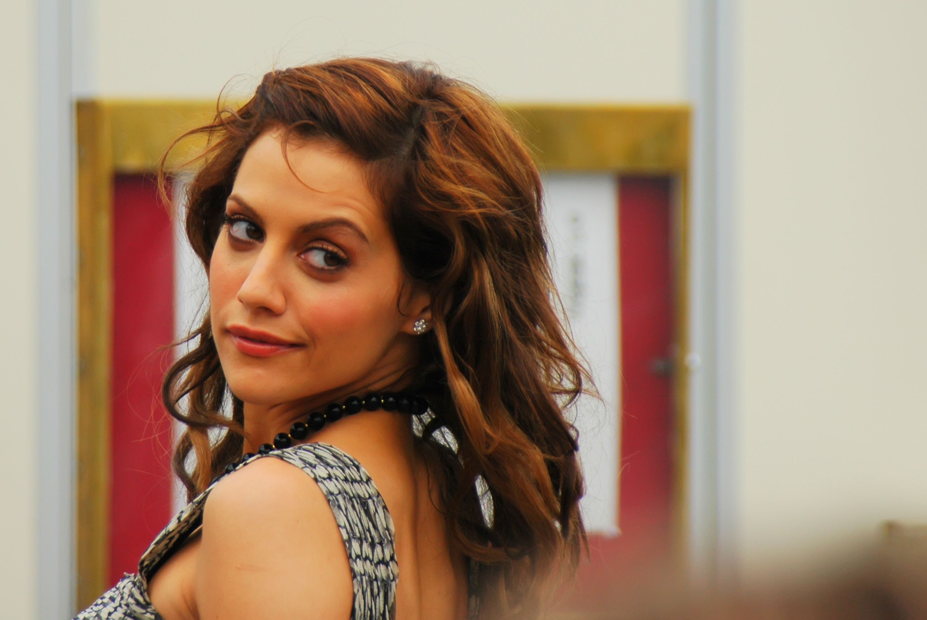 A bizarra relação que pode explicar a estranha morte de Brittany Murphy –  NiT