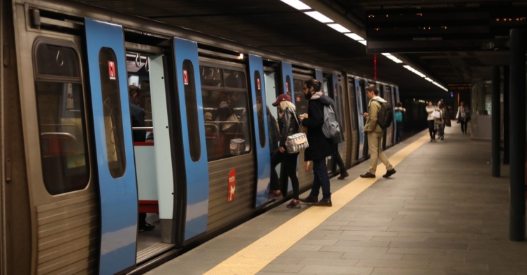 Atenção: linha amarela do Metro de Lisboa parada devido a perturbações