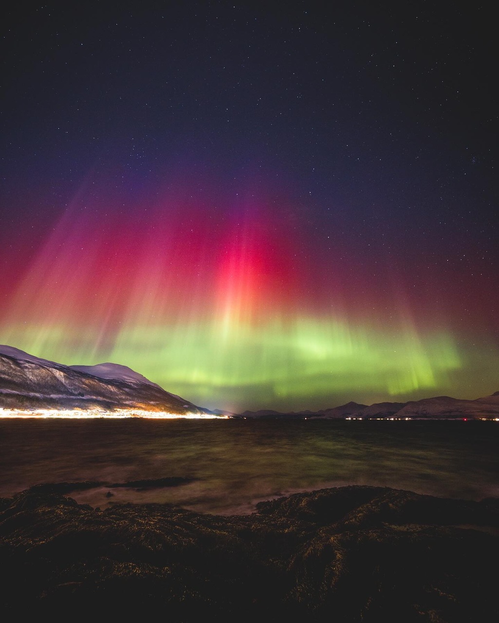 Auroras boreais iluminaram a Europa (Portugal incluído) — as fotos são  incríveis – NiT