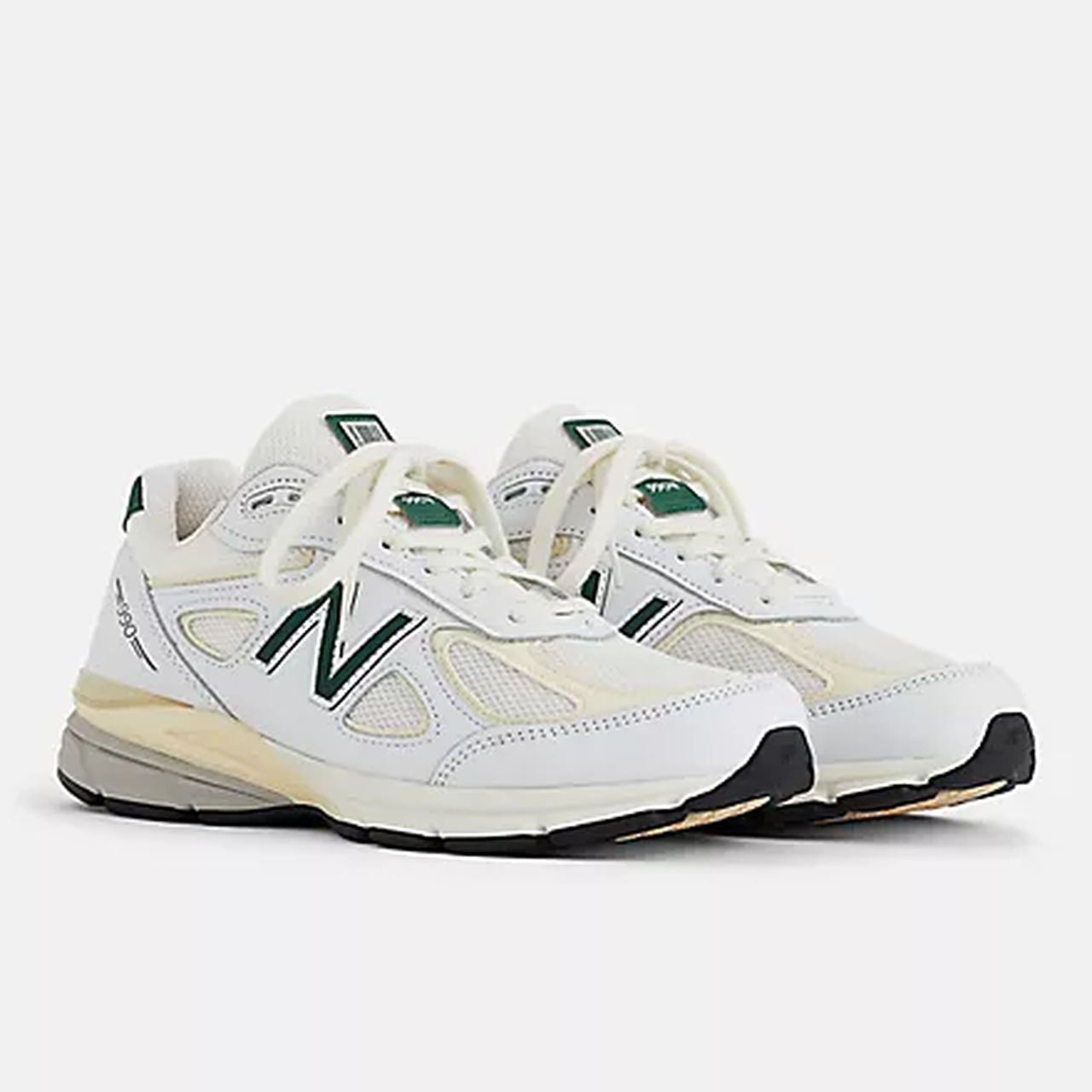 O soutien da New Balance é um fenómeno do verão. Vai do XXS ao 6XL – NiT