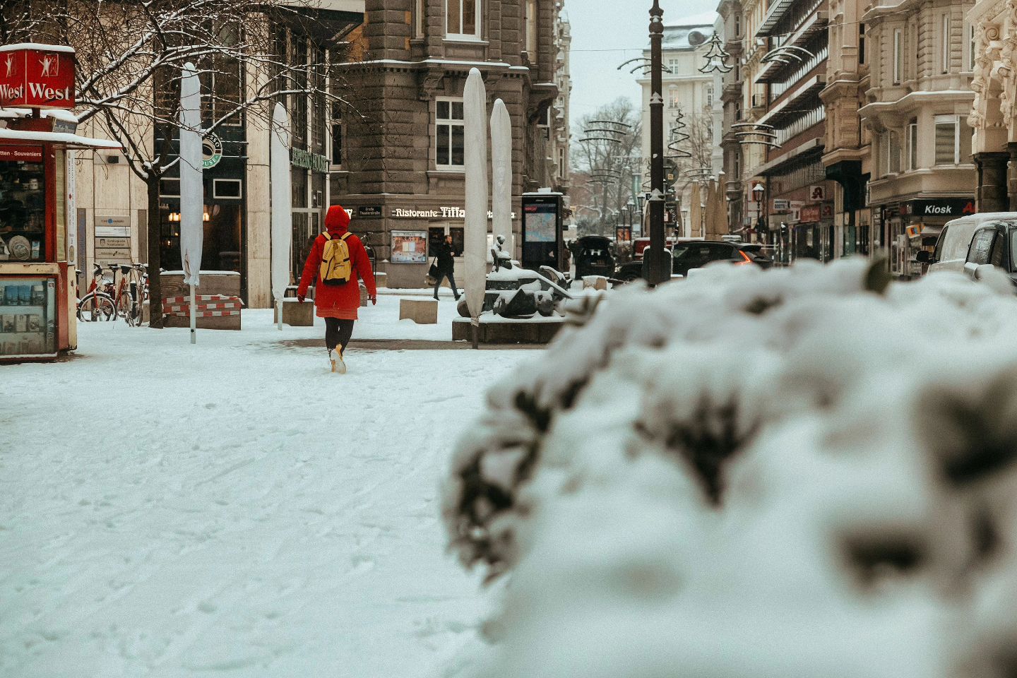 Vaga de frio na Europa: cidades cobertas de neve - SIC Notícias