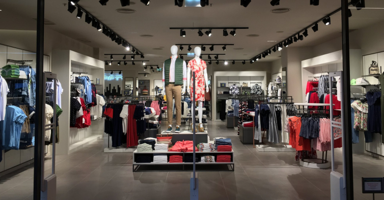 Os primeiros a entrar nesta H&M têm direito a desconto